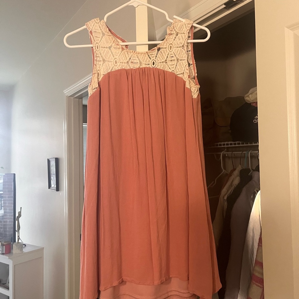 Sleeveless Coral Dress with Lace Detail